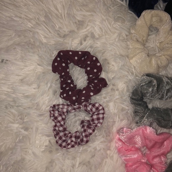 25 scrunches - Picture 2 of 8